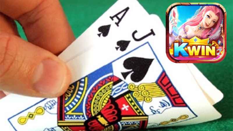 Kwin giải thích nguyên nhân chơi game bài bị thua từ đâu? 